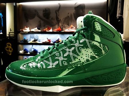 揭秘籃球傳奇雷阿倫的裝備升級之路，最新戰(zhàn)靴亮相！