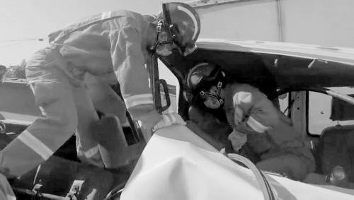 欒城最新車禍?zhǔn)录葱乃查g，祈愿平安歸來