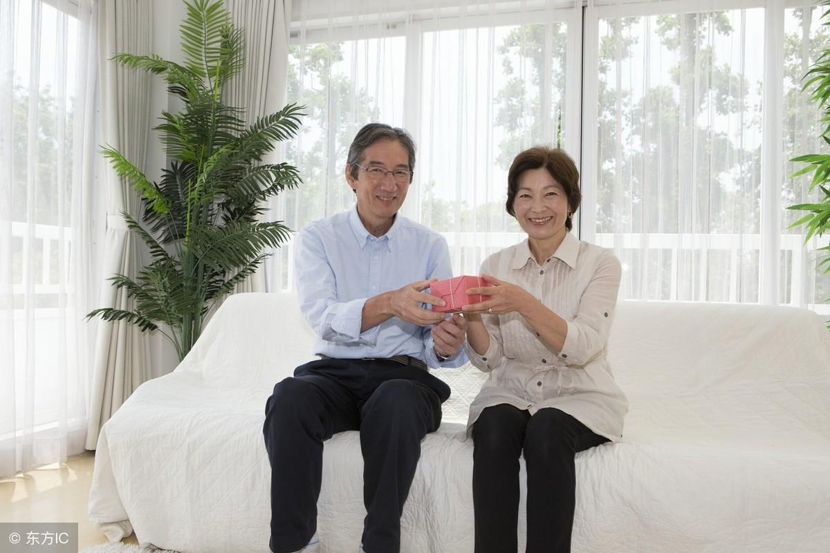 最新挖雞眼視頻，小巷深處的獨特挖雞眼之旅探索