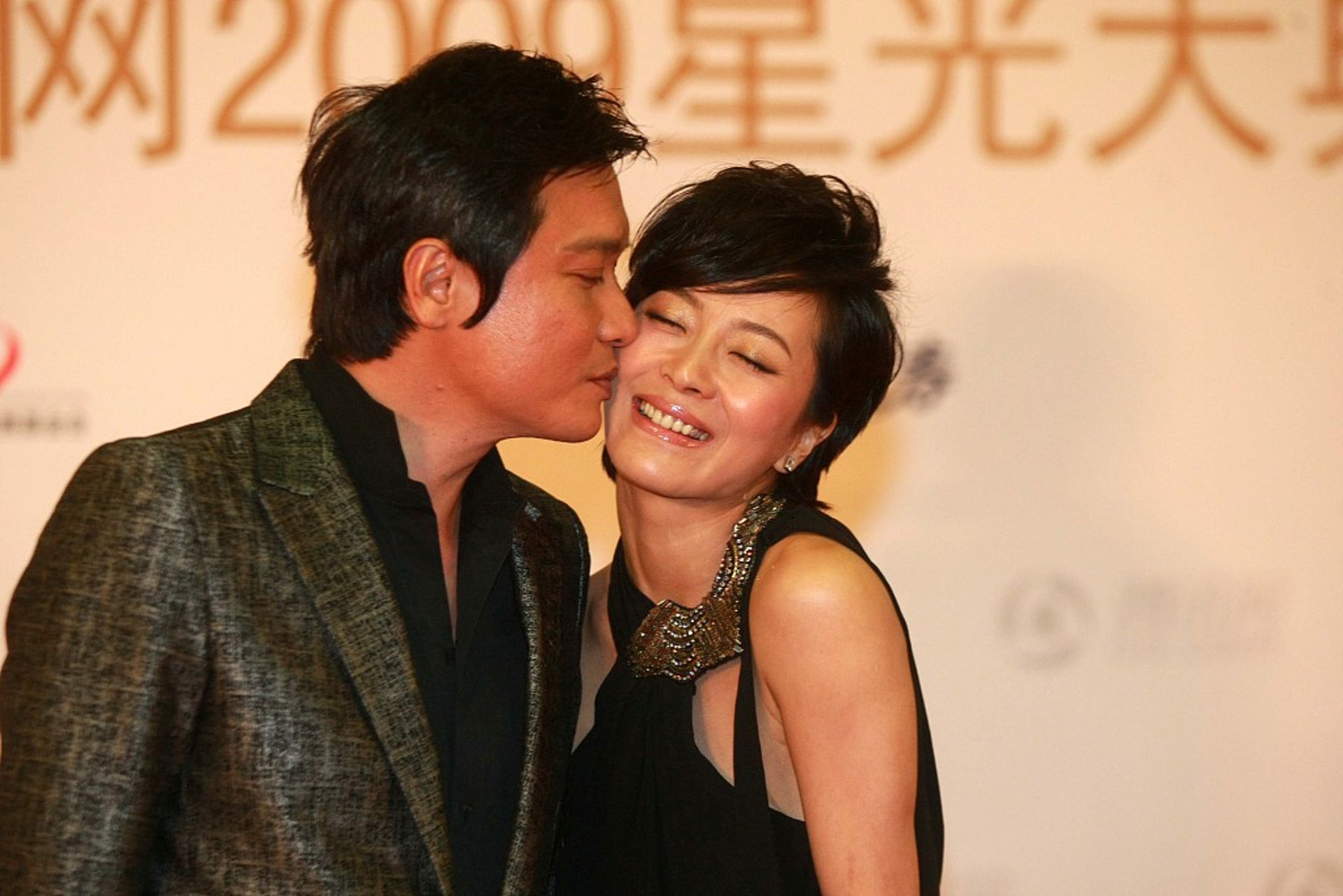 羅嘉良蘇巖最新視頻，聚焦二人世界，熒幕內(nèi)外的故事探索