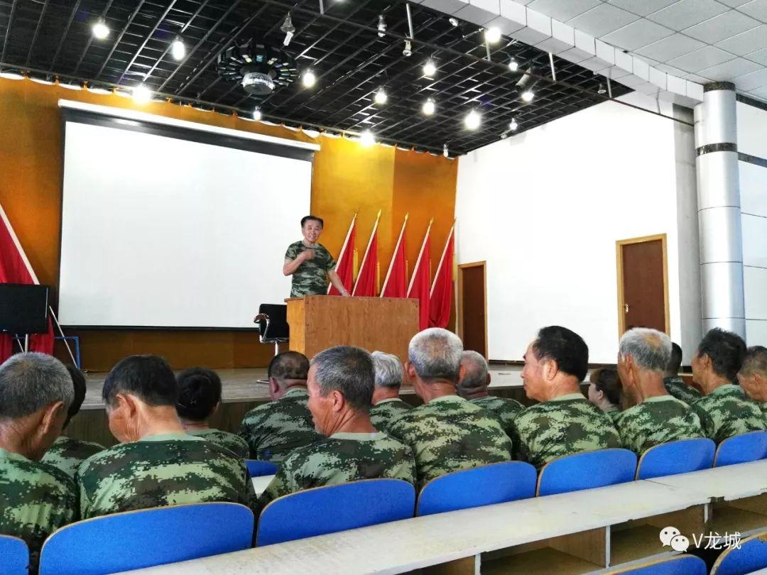 小巷深處的軍迷天堂，最新軍情新聞揭秘