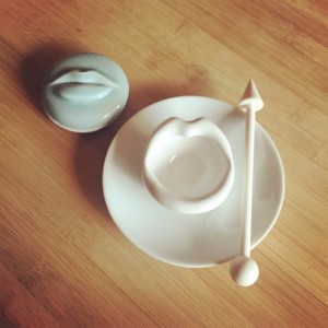 革新傳統(tǒng)陶瓷材料，引領(lǐng)未來(lái)發(fā)展趨勢(shì)