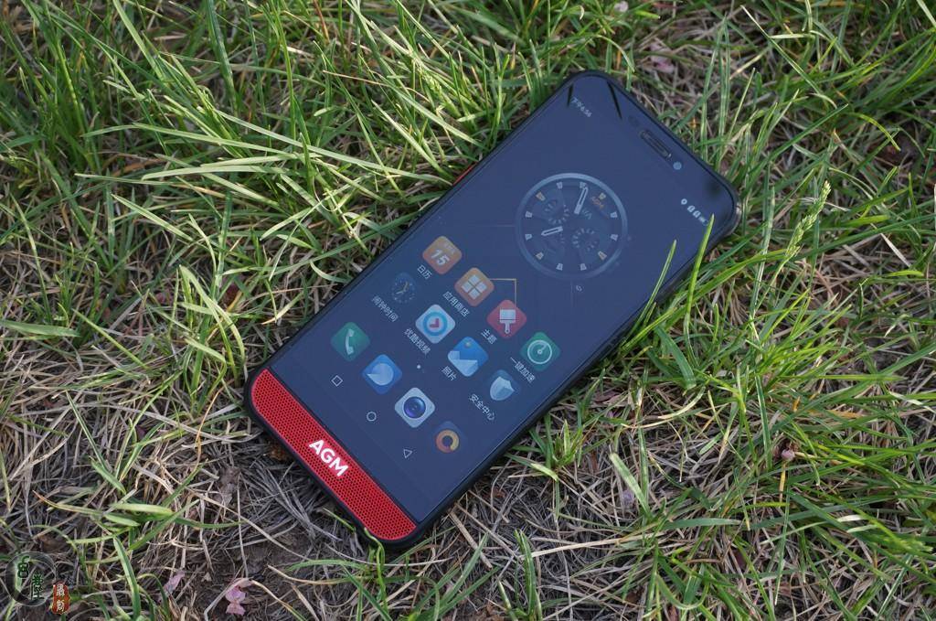 重磅新品手機(jī)亮相，科技魅力一網(wǎng)打盡！