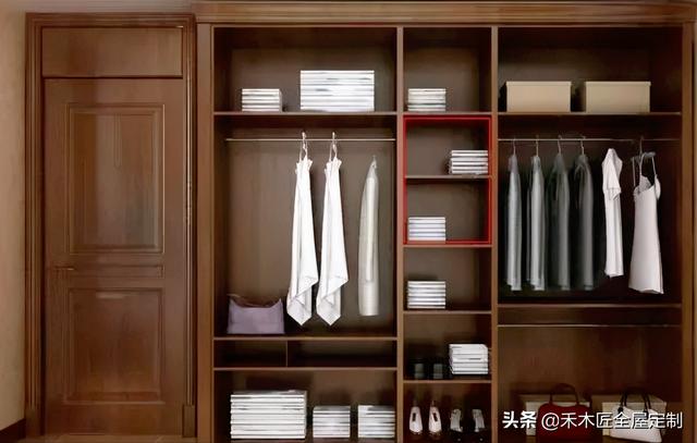 最新衣柜格局揭秘，探索秘密，感受溫馨故事