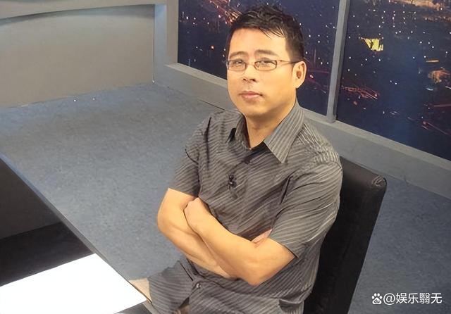 阿丘最新微博，社交媒體時(shí)代的言論自由與責(zé)任探討