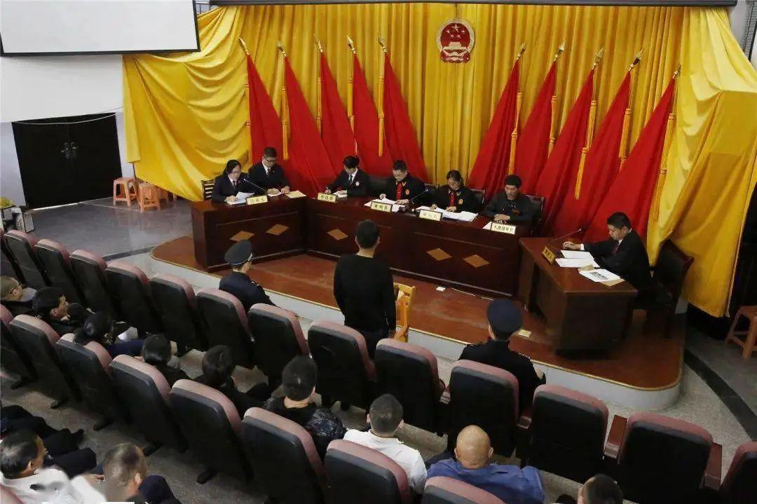 廈門兩會(huì)最新動(dòng)態(tài)，城市在變化，我們?cè)趭^進(jìn)