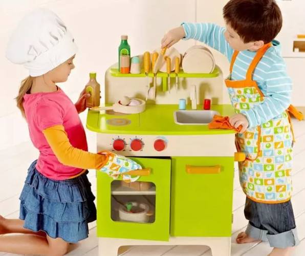 小女孩最新玩具趨勢(shì)與選擇探討，時(shí)尚之選揭秘